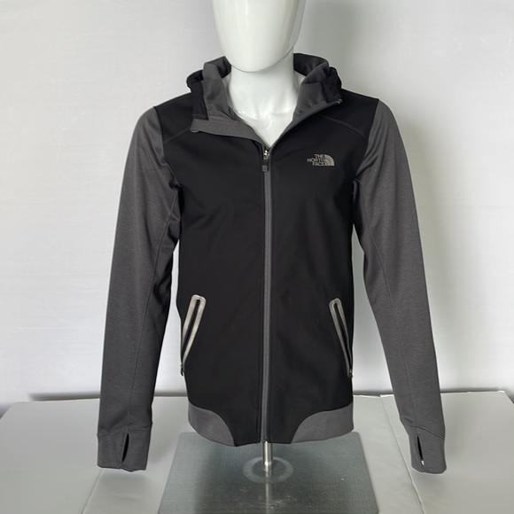Like New Men’s North Face Jacket Size Small - Picture 3 of 16
